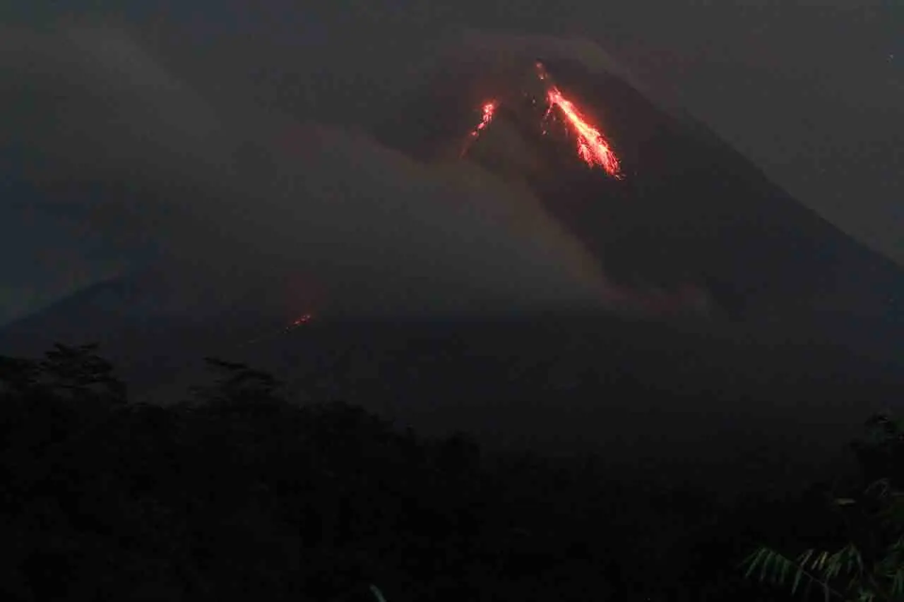 Gunung Merapi Kembali...