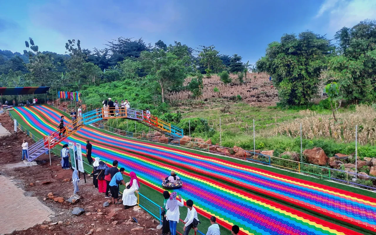 Maros Highland Dipadati...