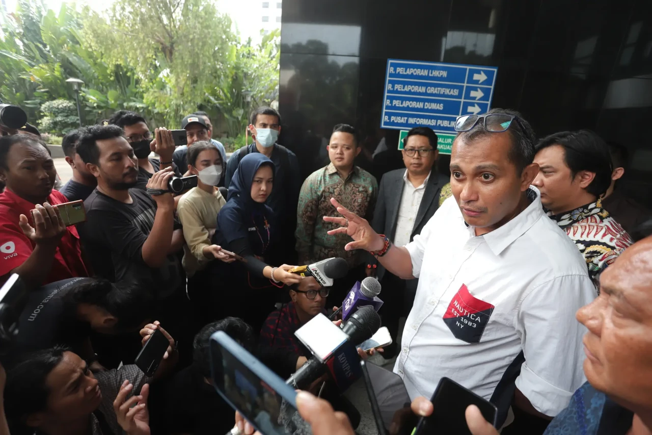 Wamenkumham Klarifikasi...