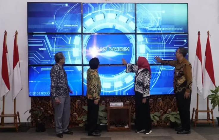 Peluncuran Pembinaan...