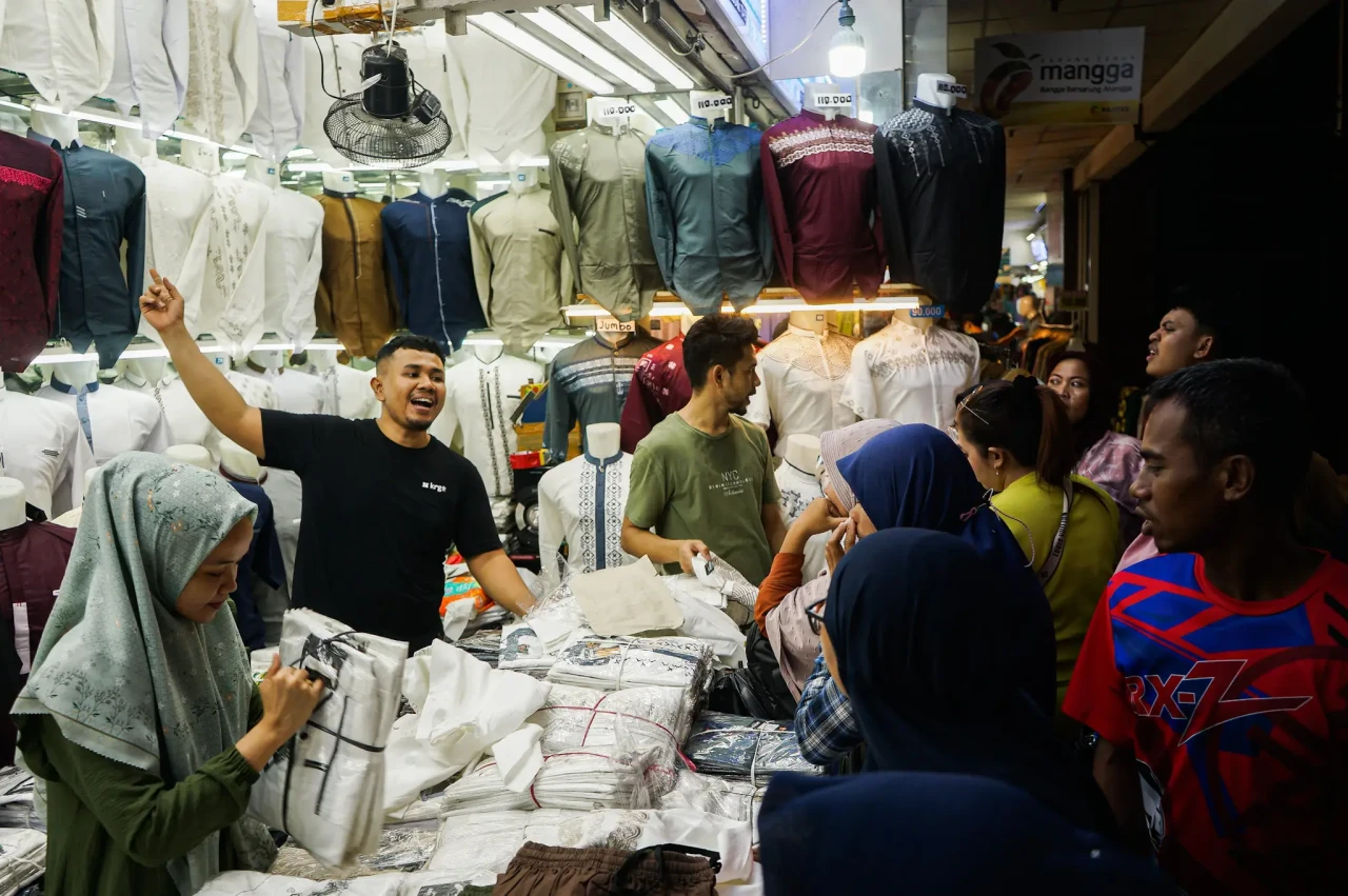 Jelang Ramadan, Warga...