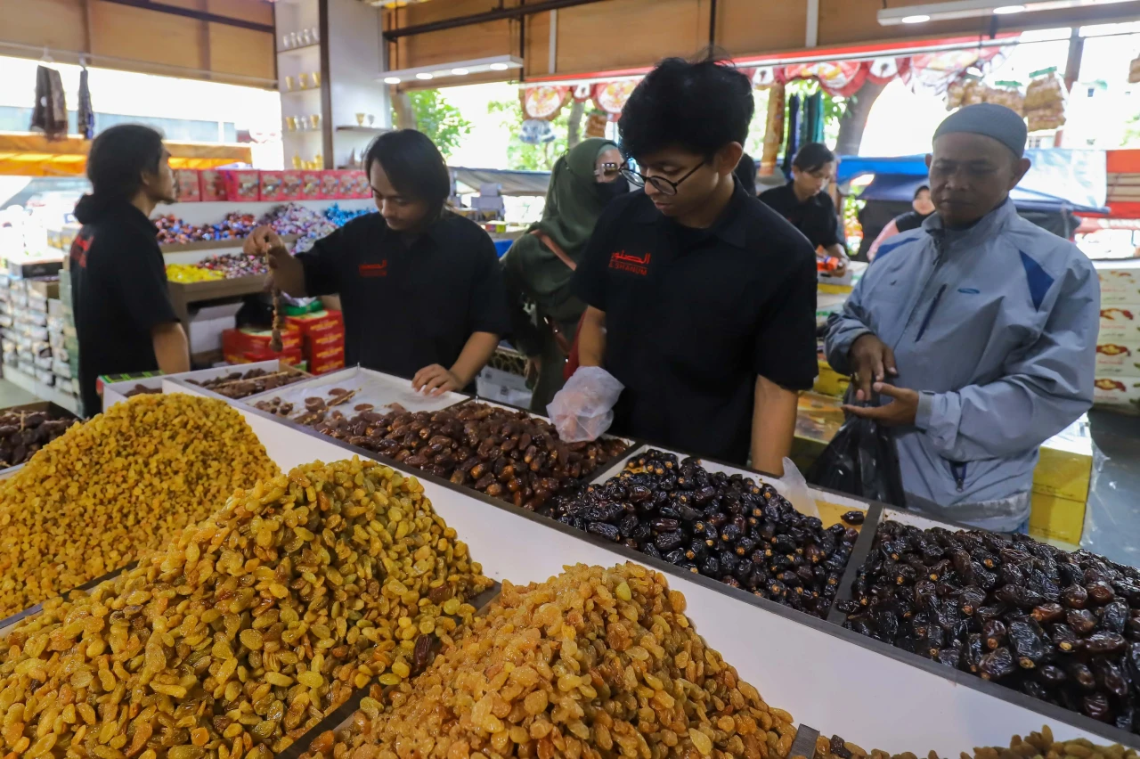 Berkah Ramadhan, Omzet...