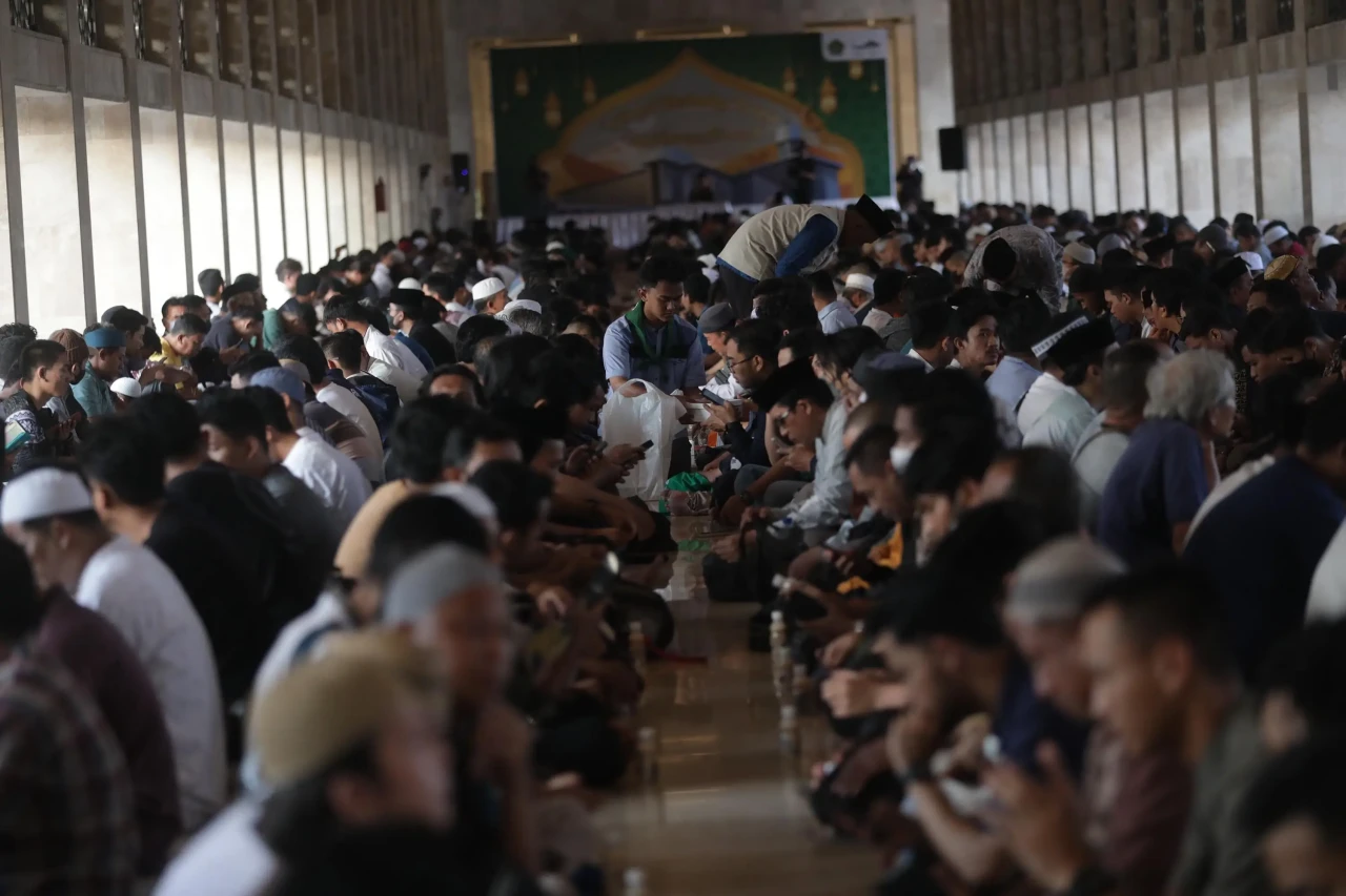 Begini Suasana Buka...