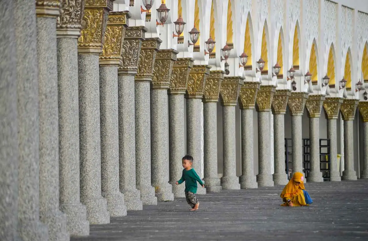 Ngabuburit di Masjid...
