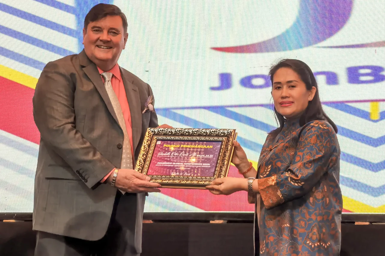 Pelopor e-Commerce Baru,...