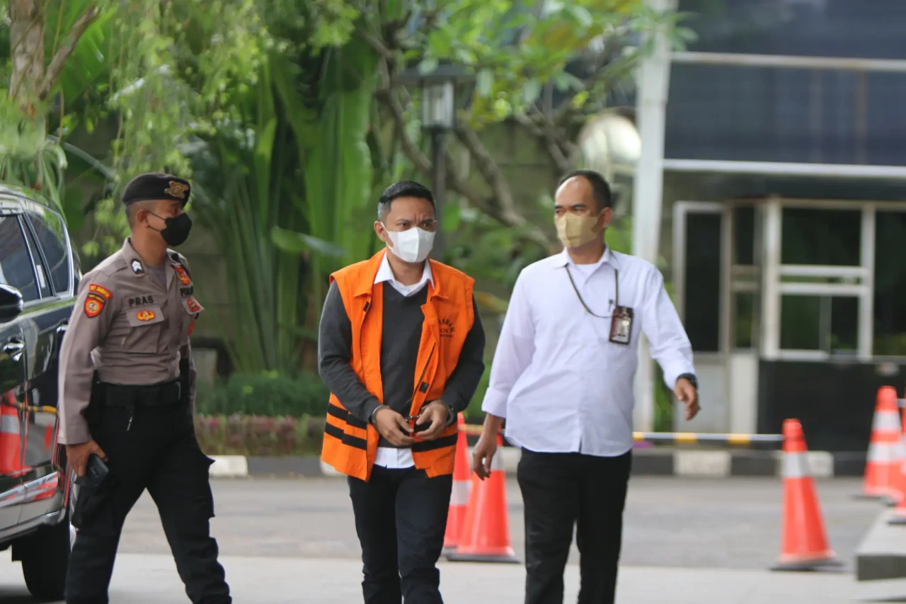 Perpanjangan Masa Tahanan...