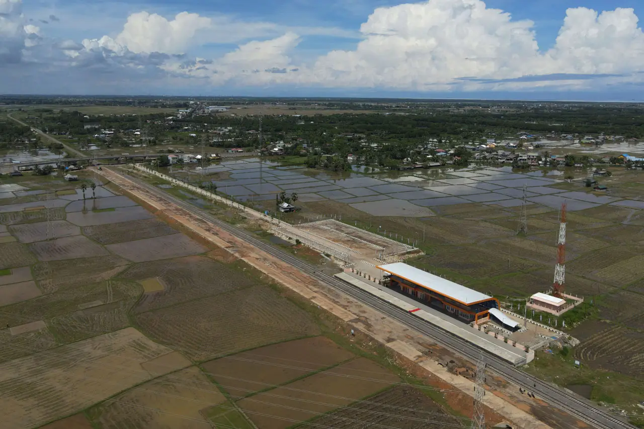 Jalur KA Makassar-Parepare...