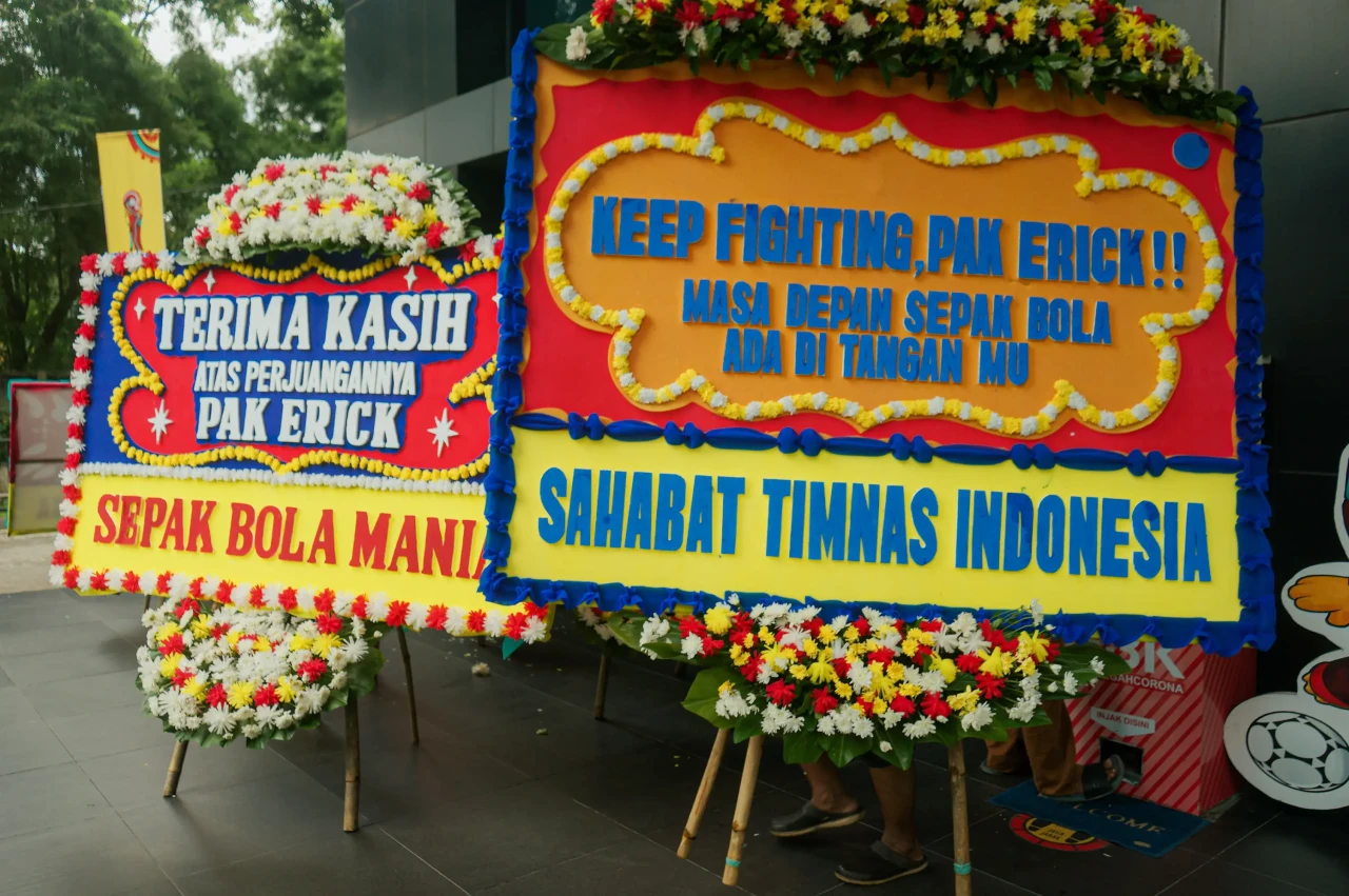 Kantor PSSI Dibanjiri...