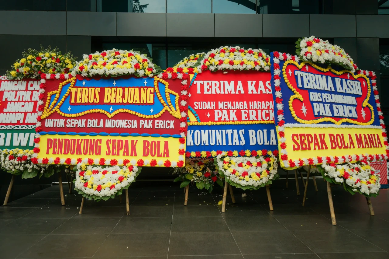 Kantor PSSI Dibanjiri...
