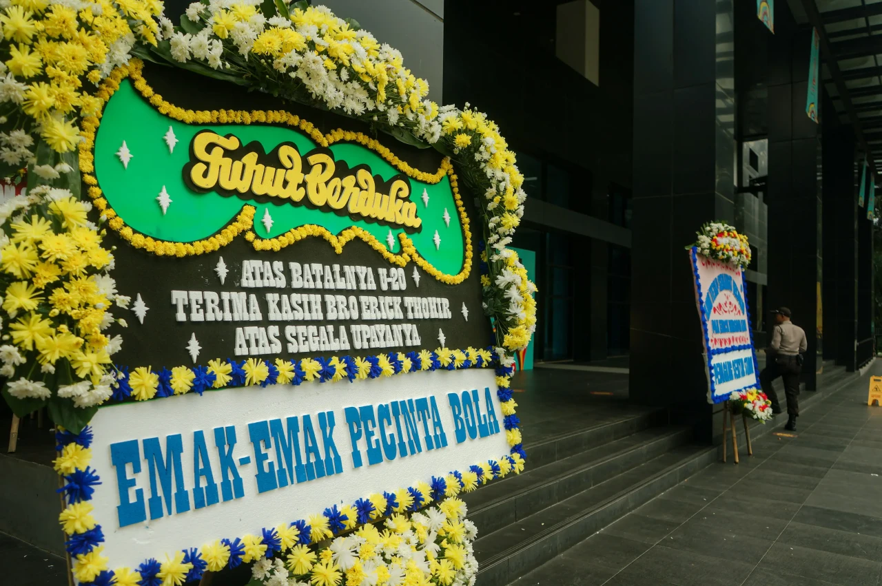 Kantor PSSI Dibanjiri...