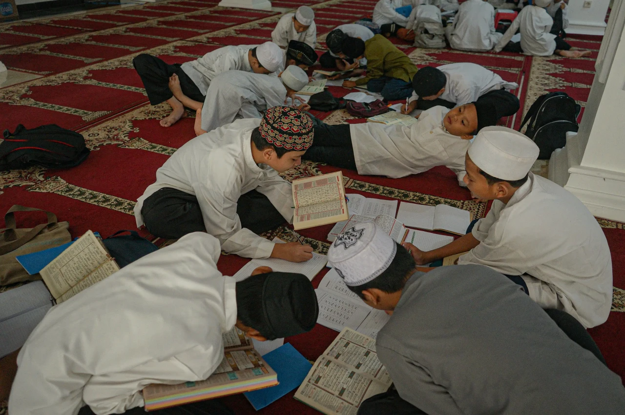 Ratusan Anak Mengikuti...