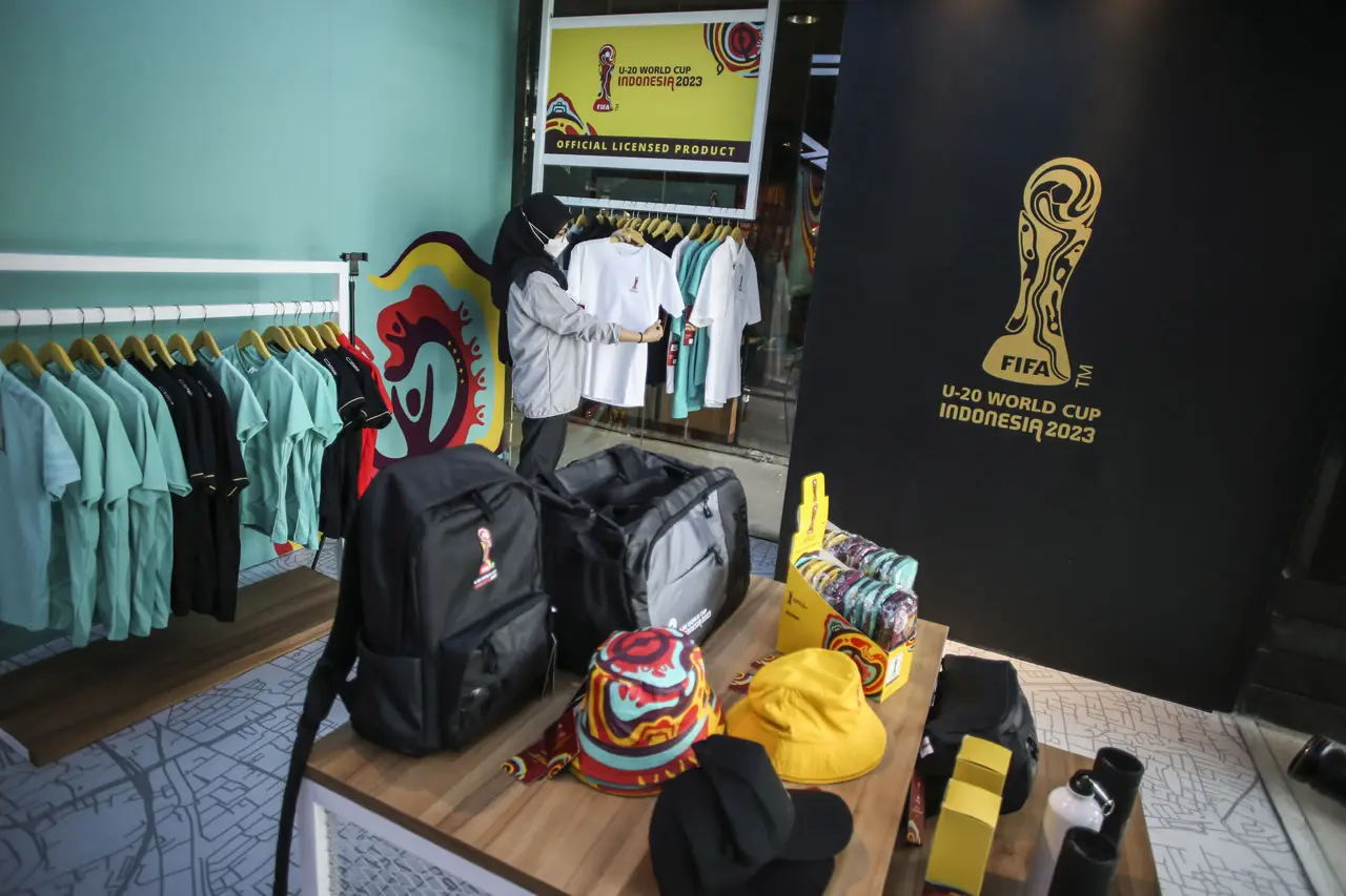 Dampak Penjualan Merchandise...