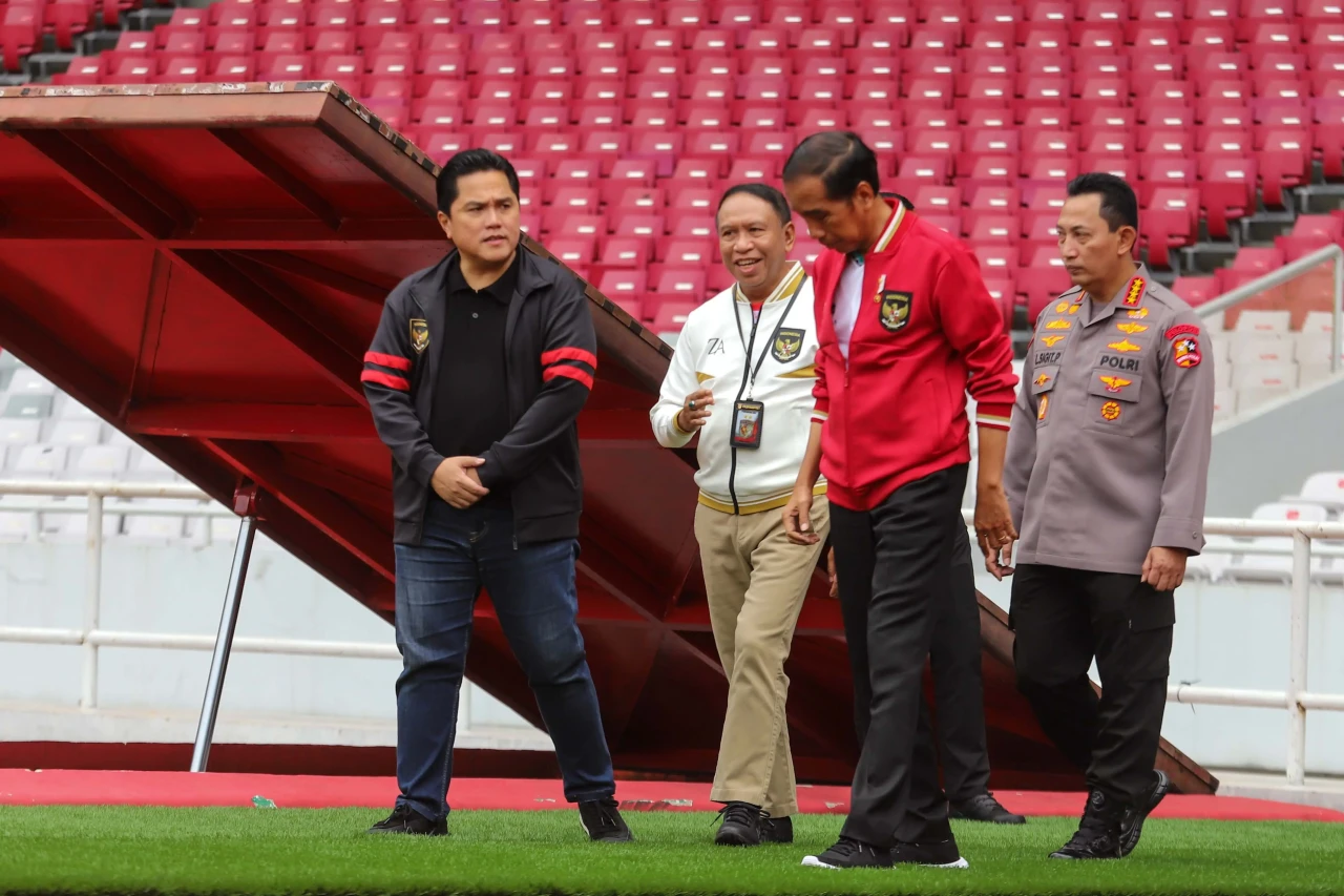 Jokowi Temui Tim Indonesia...