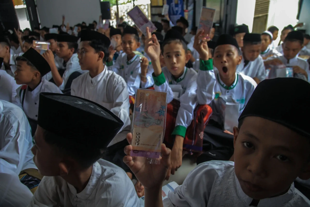 Potret Kegiatan Cinta...