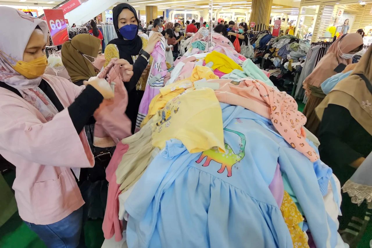 Berburu Diskon untuk...