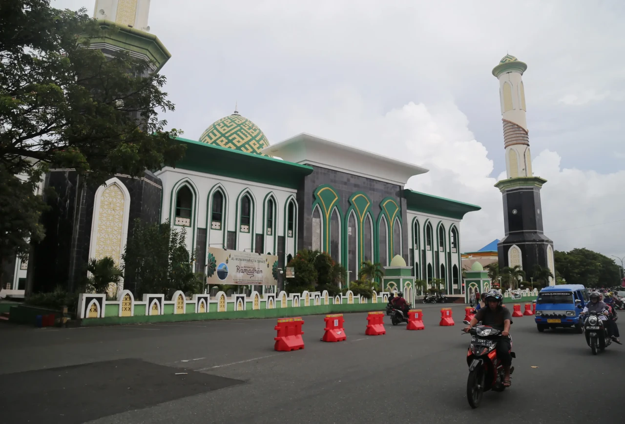 Wisata Religi Masjid...