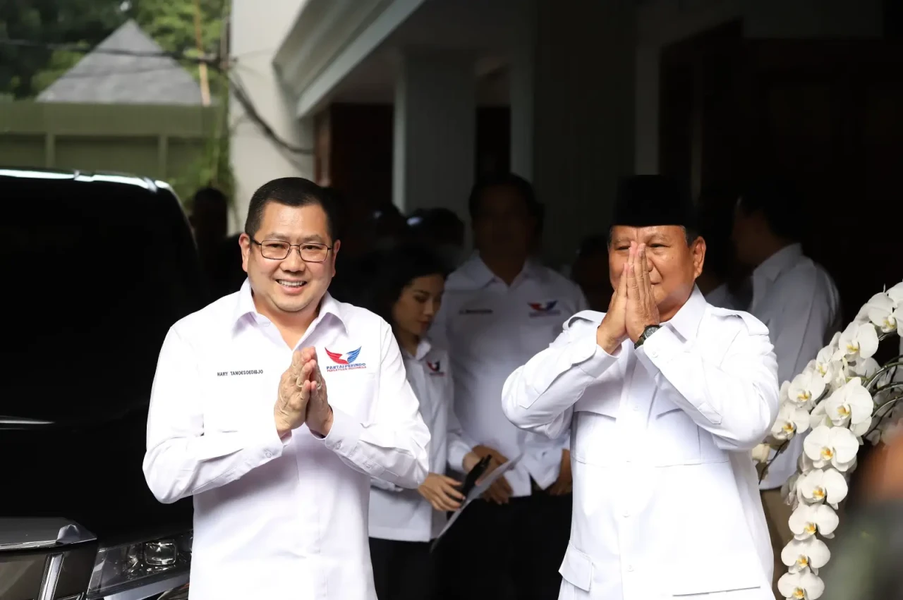 Hary Tanoesoedibjo dan...