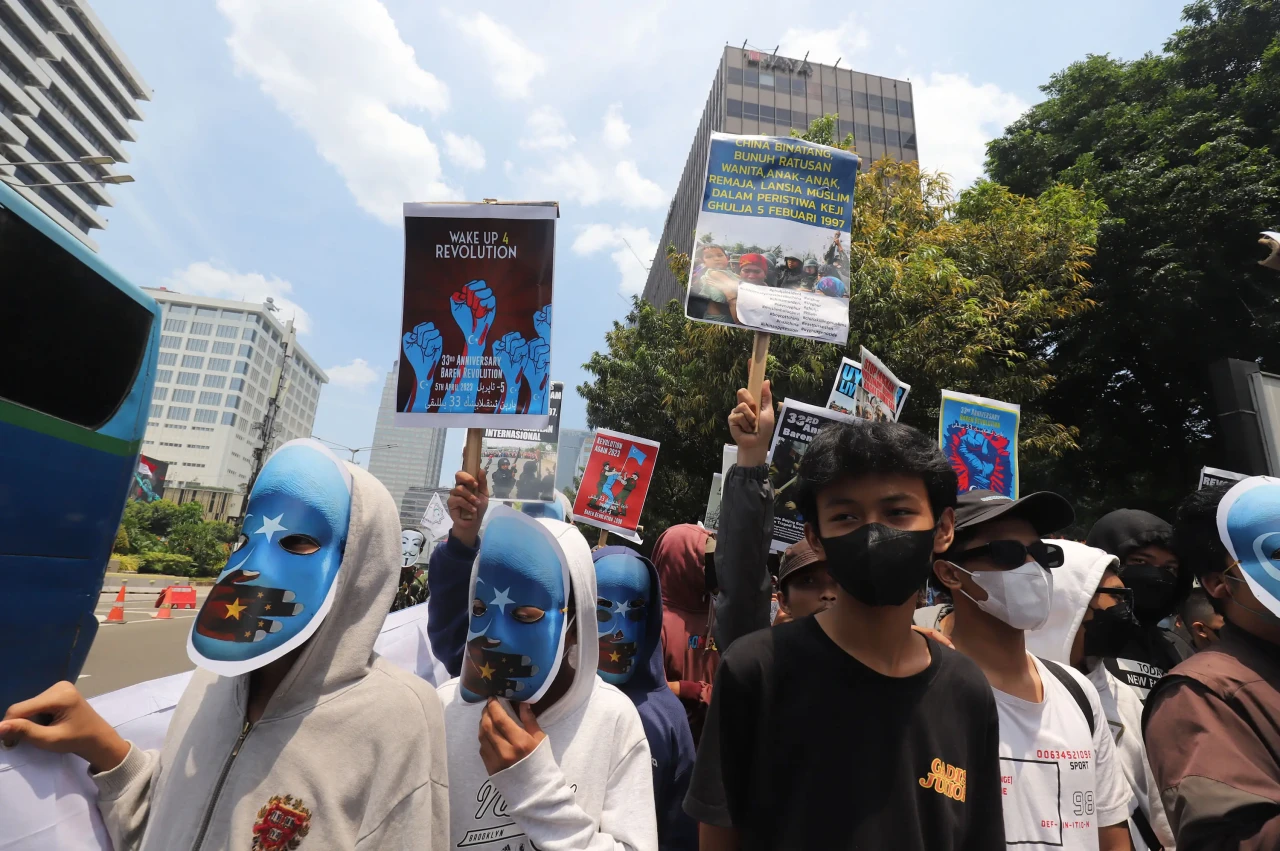 Aksi Aliansi Mahasiswa...
