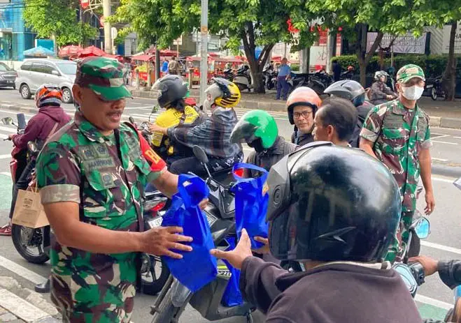 Koramil 01 Menteng bersama...