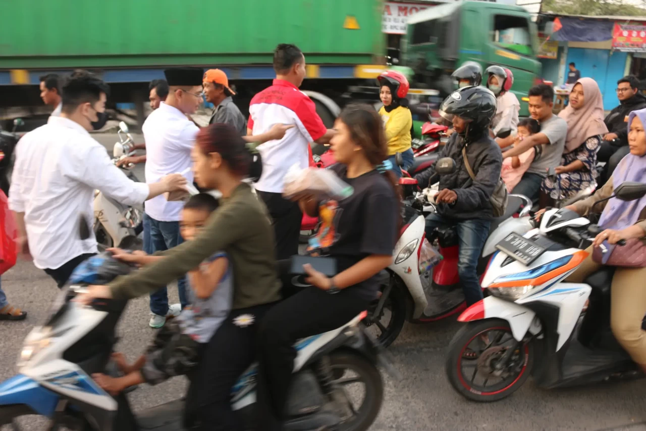 Pemuda Perindo Berbagi...