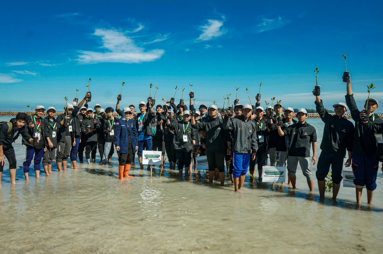 Penanaman 500 Bibit...