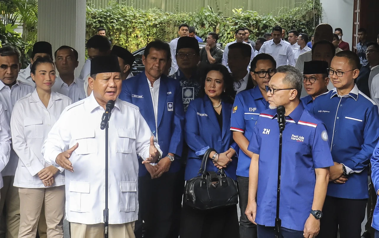 Prabowo Subianto Terima...
