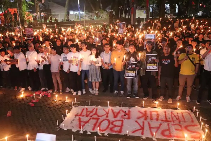 Nyalakan 1.000 Lilin,...