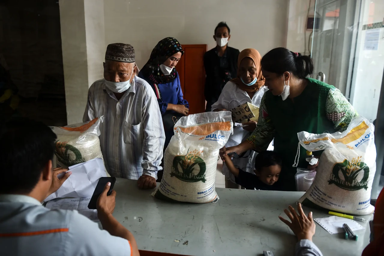 Potret Warga Terima...