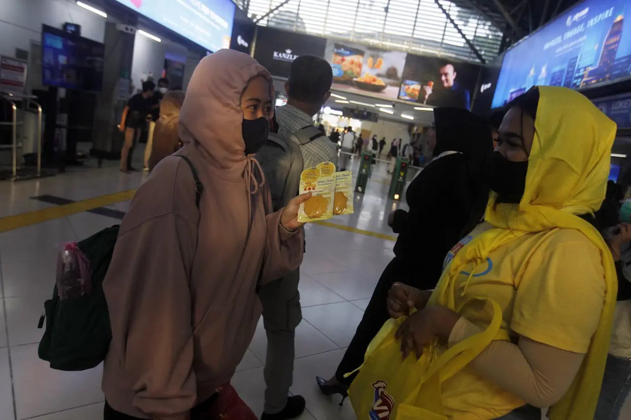 Forvita Bagikan Ribuan...