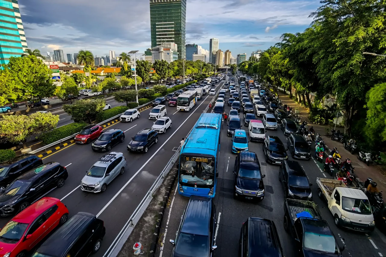 Kurangi Macet di Jakarta,...