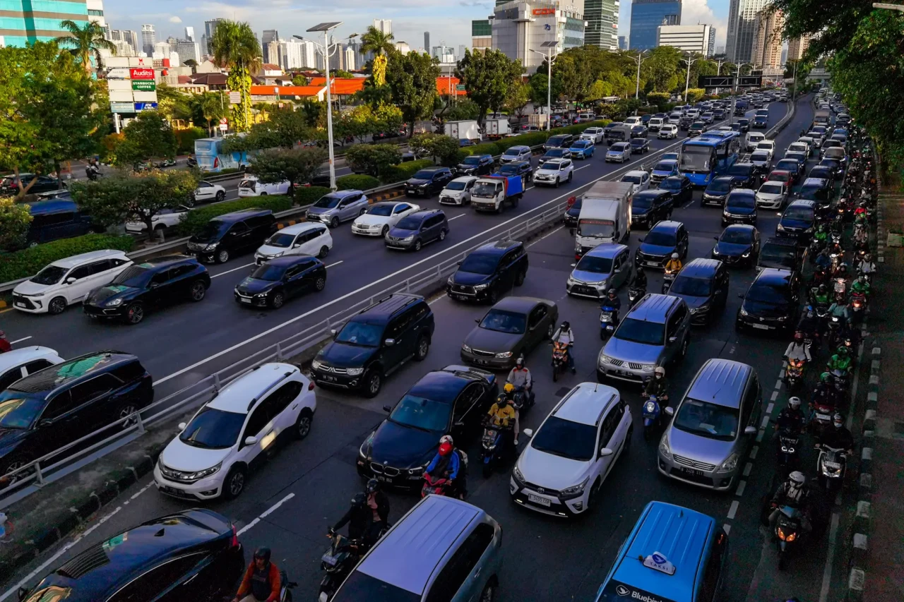 Kurangi Macet di Jakarta,...