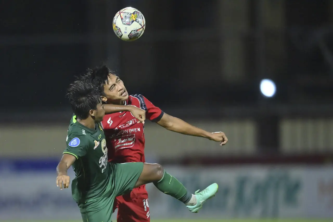 Persebaya vs Arema FC,...
