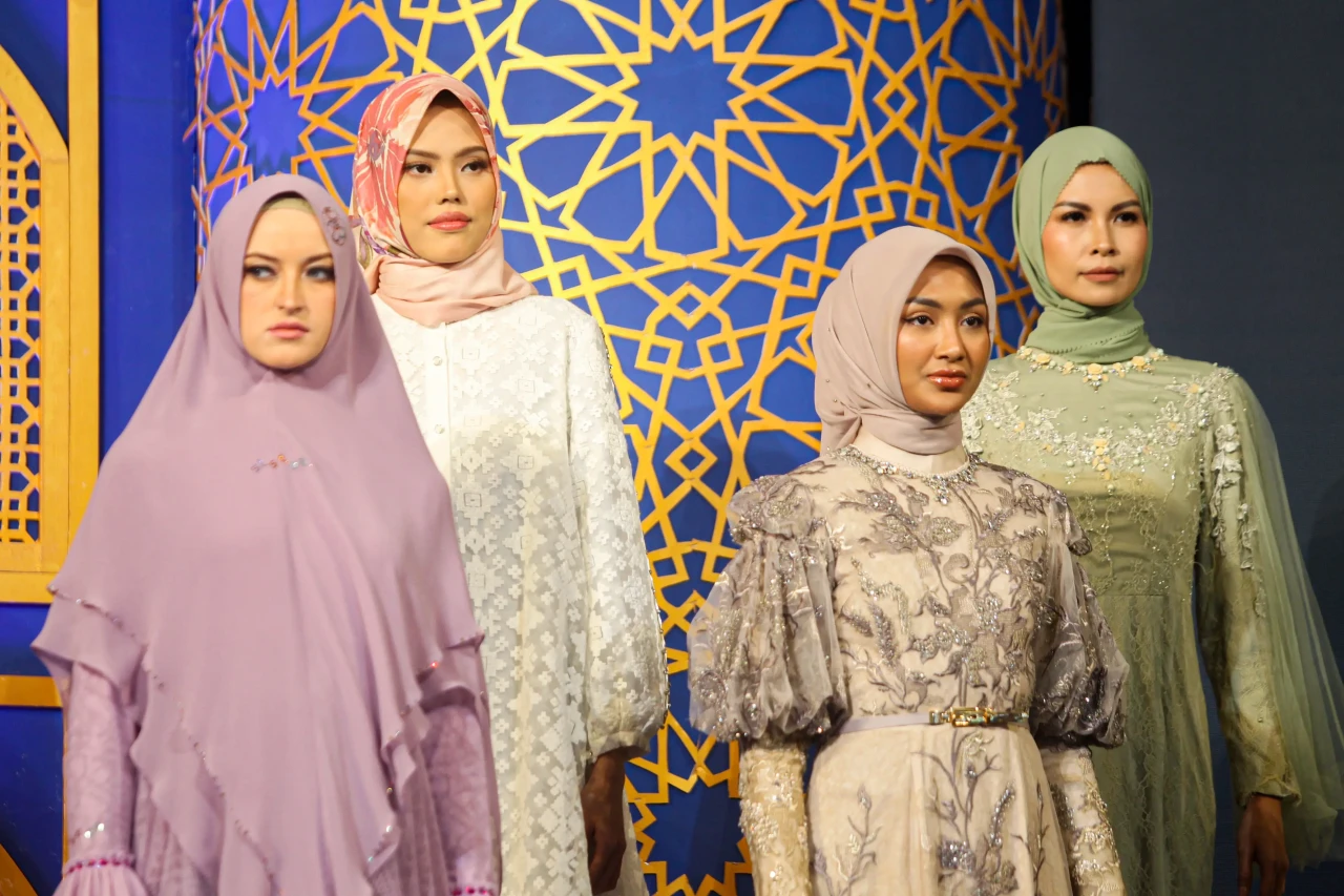 Trunk Show Busana Muslim...