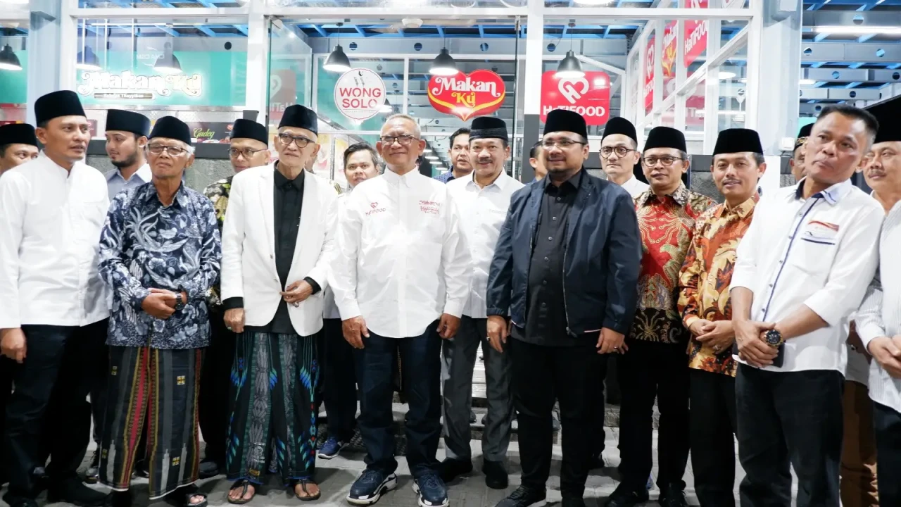Tingkatkan Pelayanan...