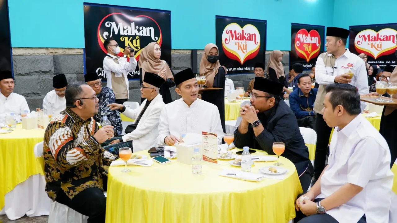 Tingkatkan Pelayanan...