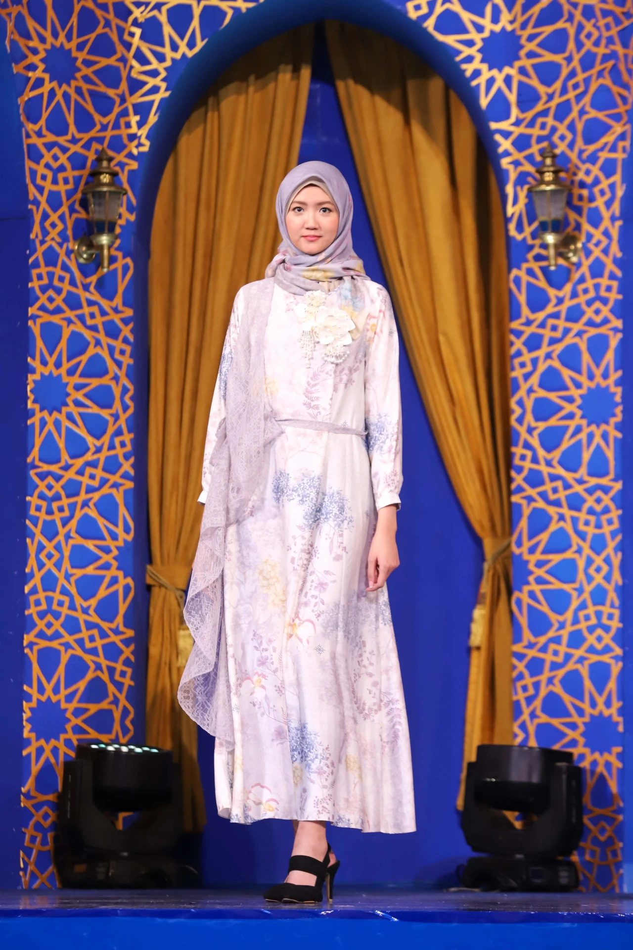 Ria Miranda Pamerkan...