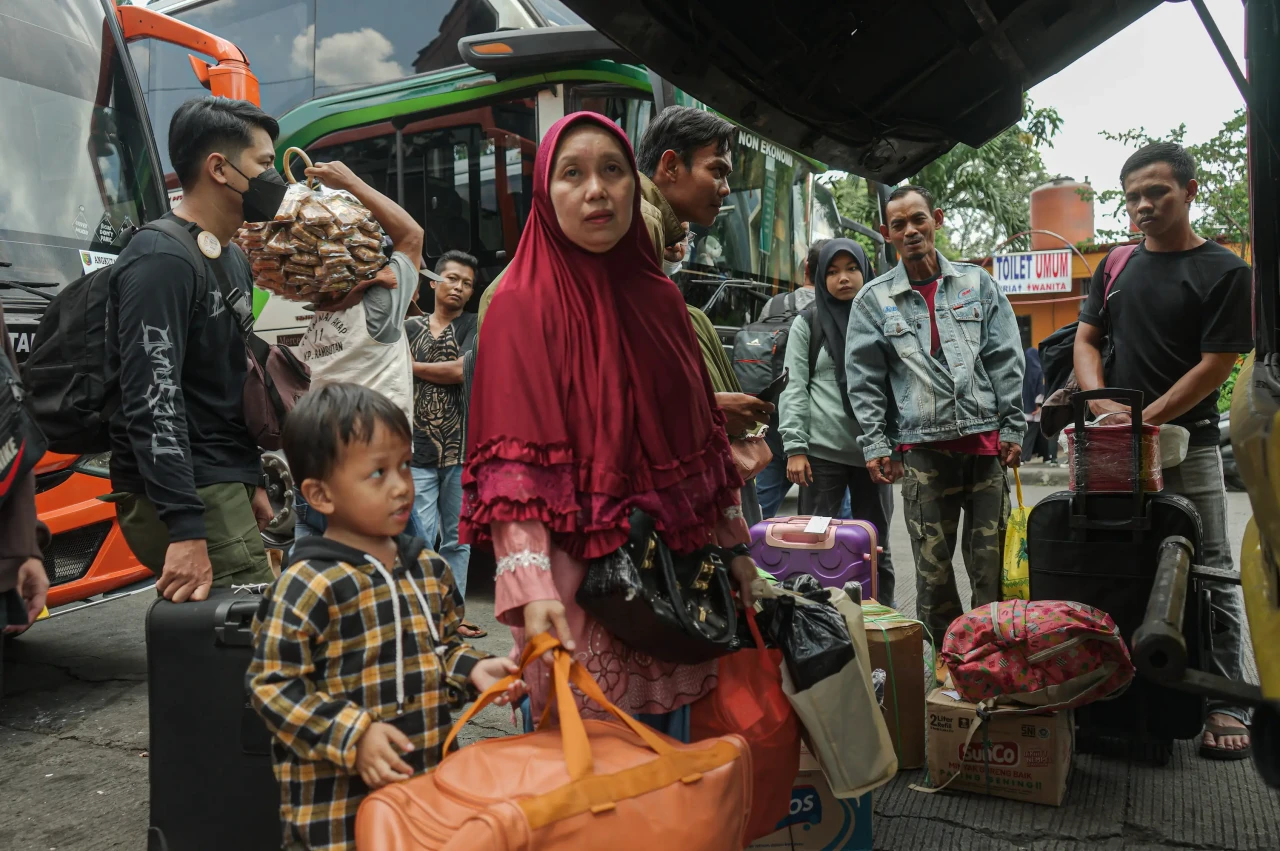 Pemudik Mulai Padati...