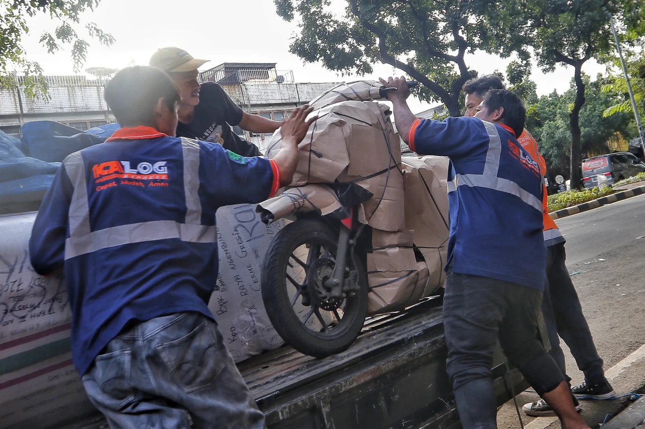 Jasa Pengiriman Motor...