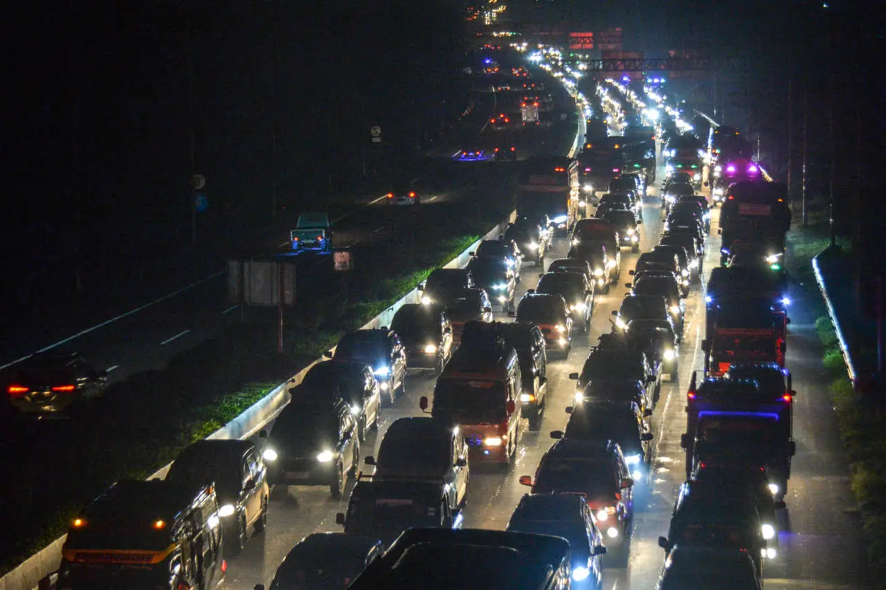 Padat Merayap Arus Mudik...