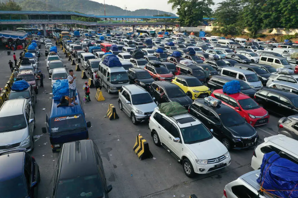 Puncak Arus Mudik di...