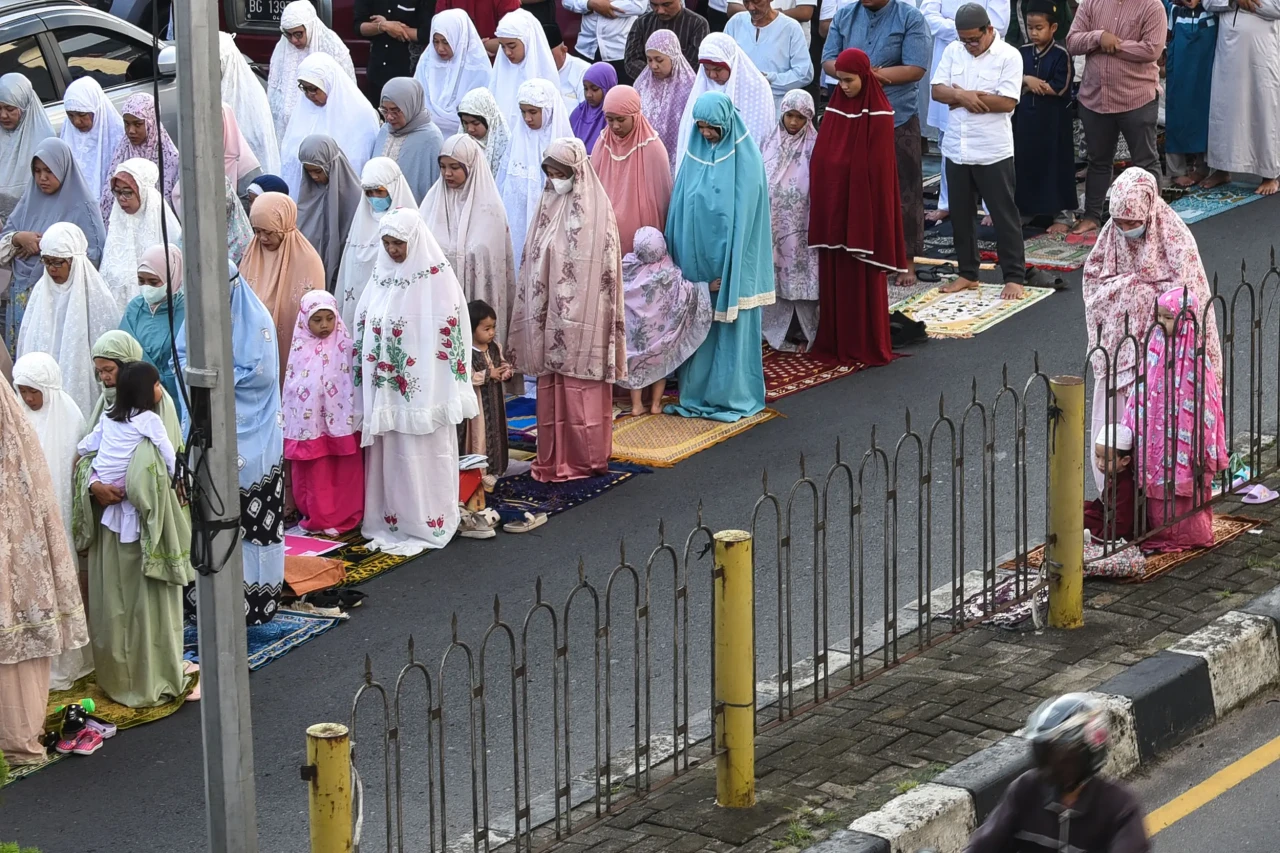 Momen Salat Idul Fitri...