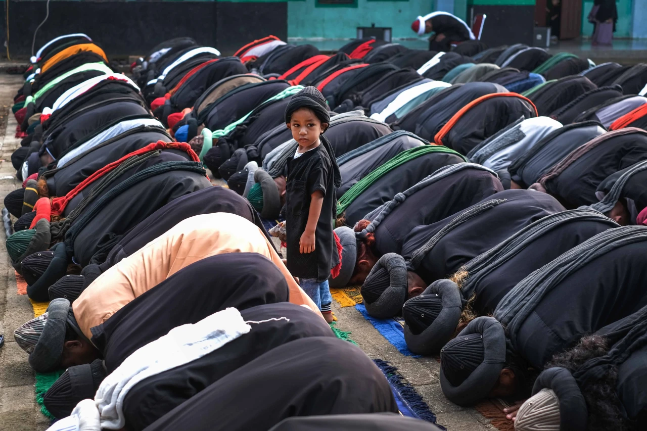 Jamaah An Nadzir Gelar...