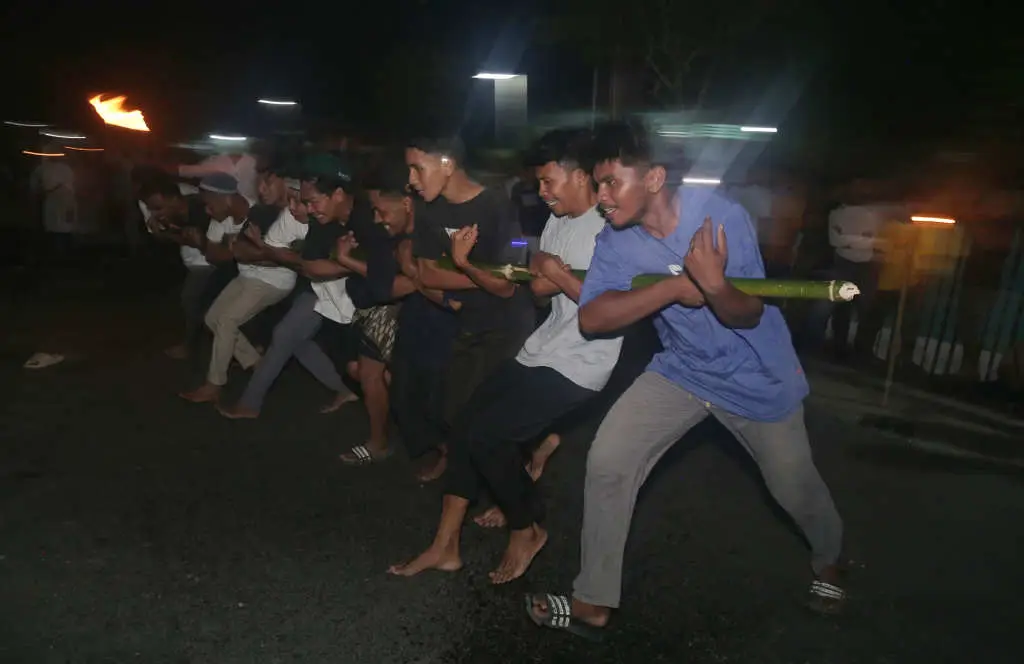 Kemeriahan Festival...