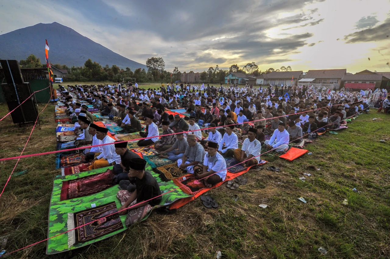 Begini Suasana Salat...