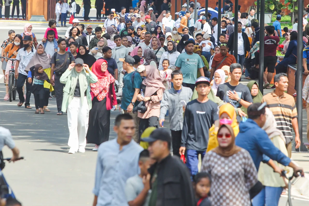 Libur Lebaran Idul Fitri...