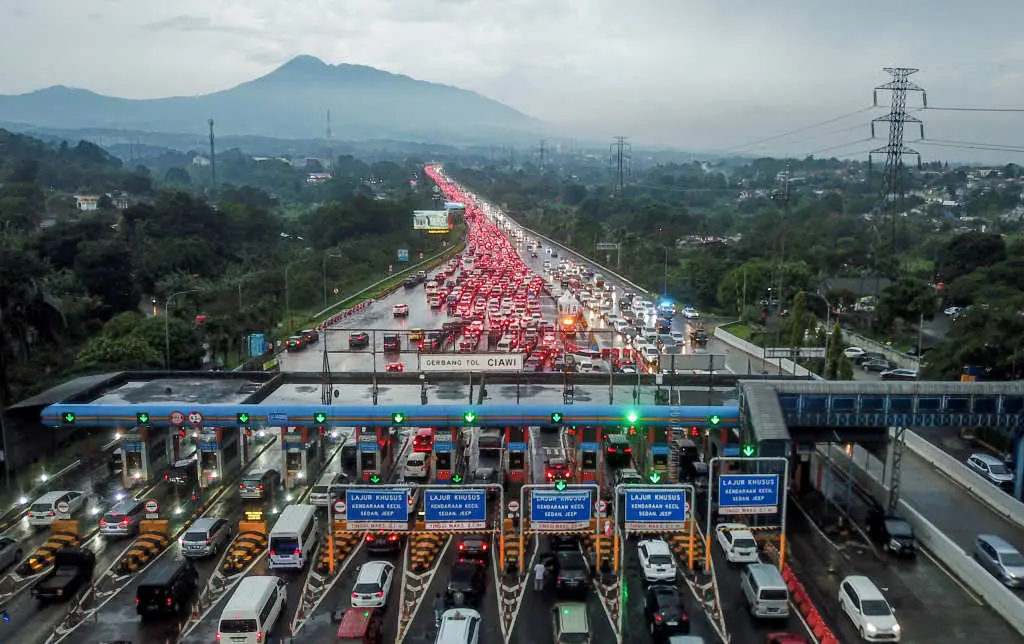Kepadatan Ribuan Kendaraan...