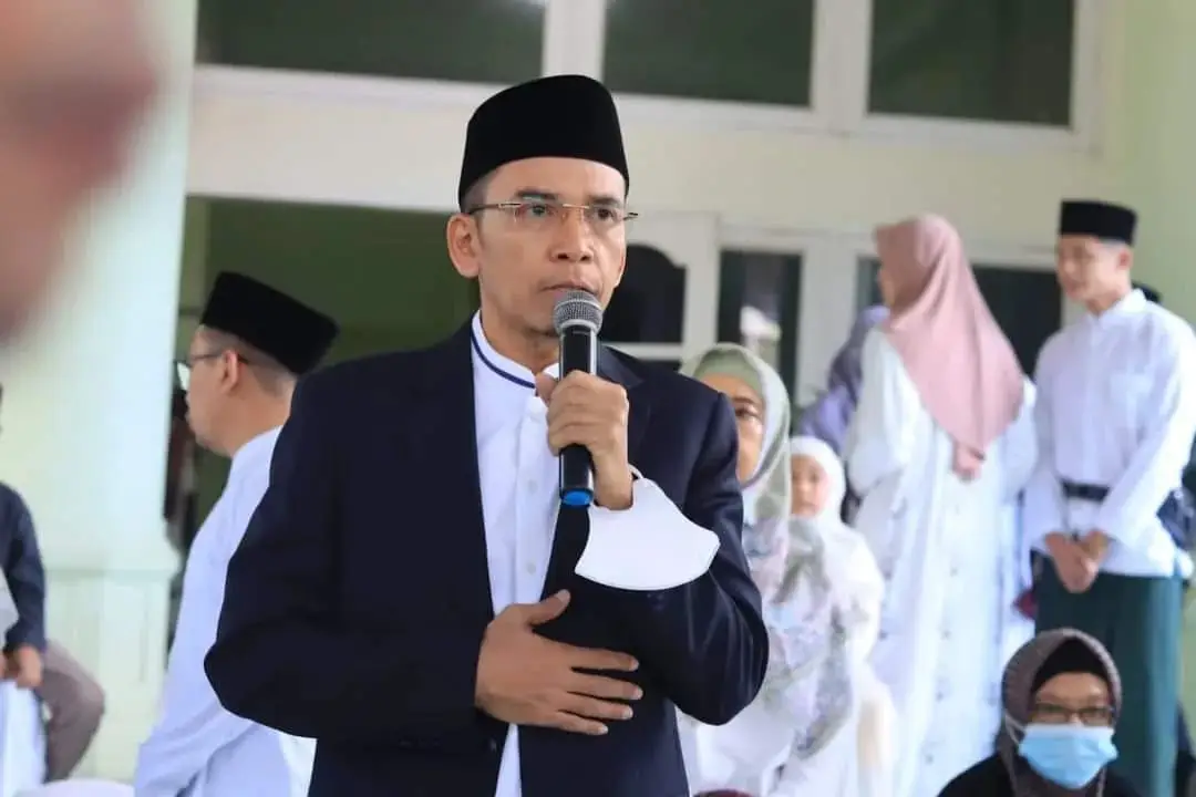 TGB Zainul Majdi Hadiri...