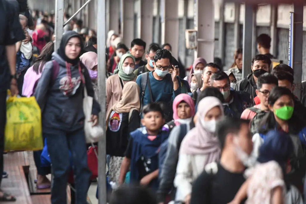 Arus Balik Stasiun Pasar...