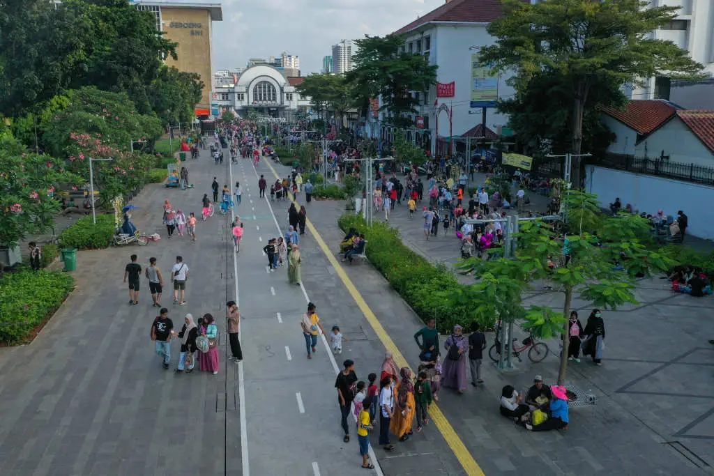 Kota Tua Jakarta Dipadati...