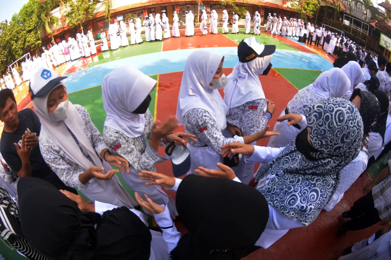 Potret Halal Bihalal...